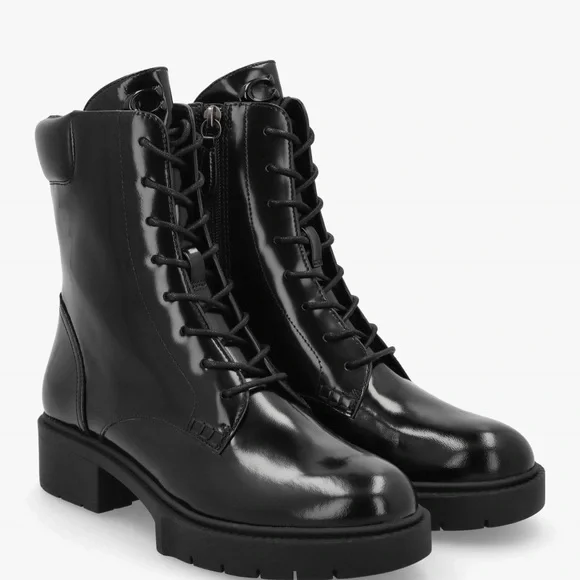 COACH Brand New Leighton Black High Shine Leather Ankle Boots - Picture 3 of 6